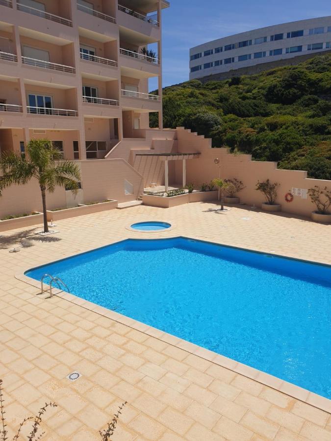 דירות סאו מרטיניו דו פורטו Casa Martinho מראה חיצוני תמונה